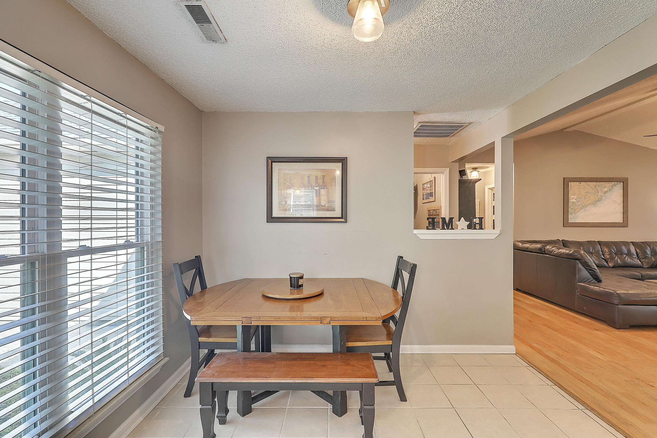 2448 Castlereagh Road Charleston, SC 29414 - Photo 14 of 28 Eat-In Dining Area