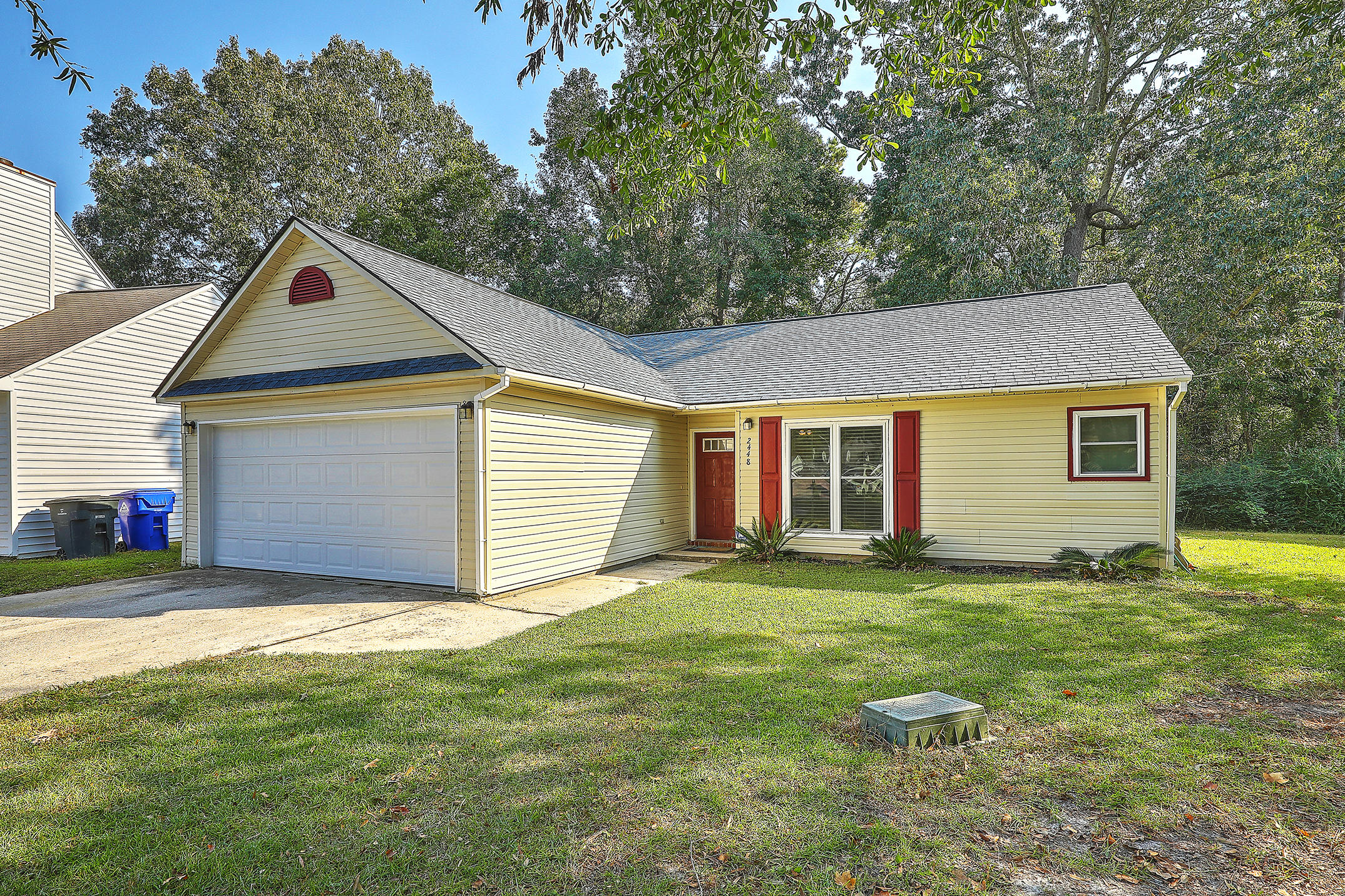 2448 Castlereagh Road Charleston, SC 29414 - Photo 8 of 28 Front Right View