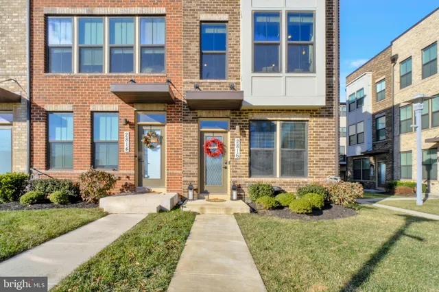 $3,600 | 2816 Arts Vista Boulevard, Suitland, MD 20746