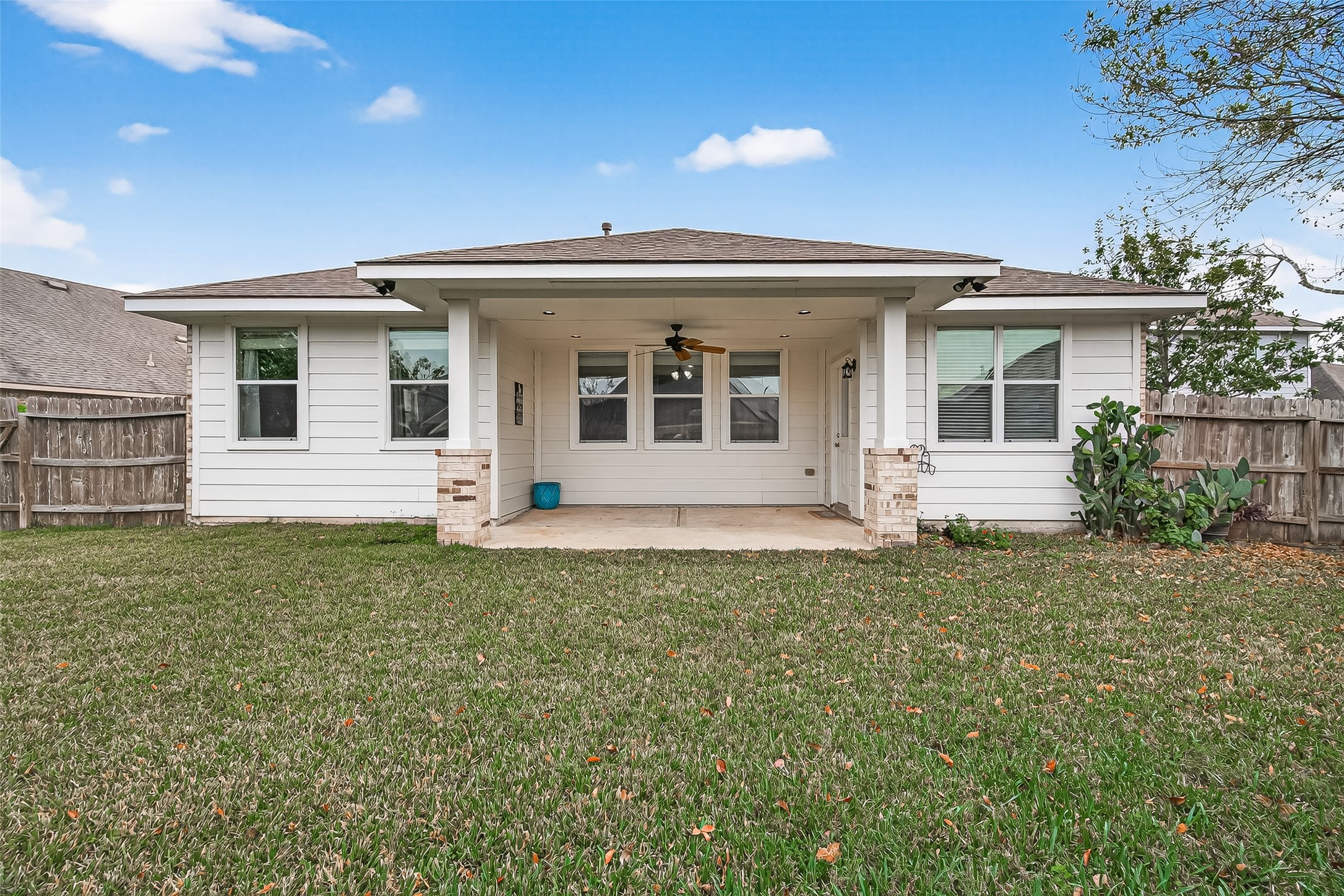 9110 Cavalier Lane Rosenberg, TX 77469 - Photo 29 of 30 front view of a house with a yard