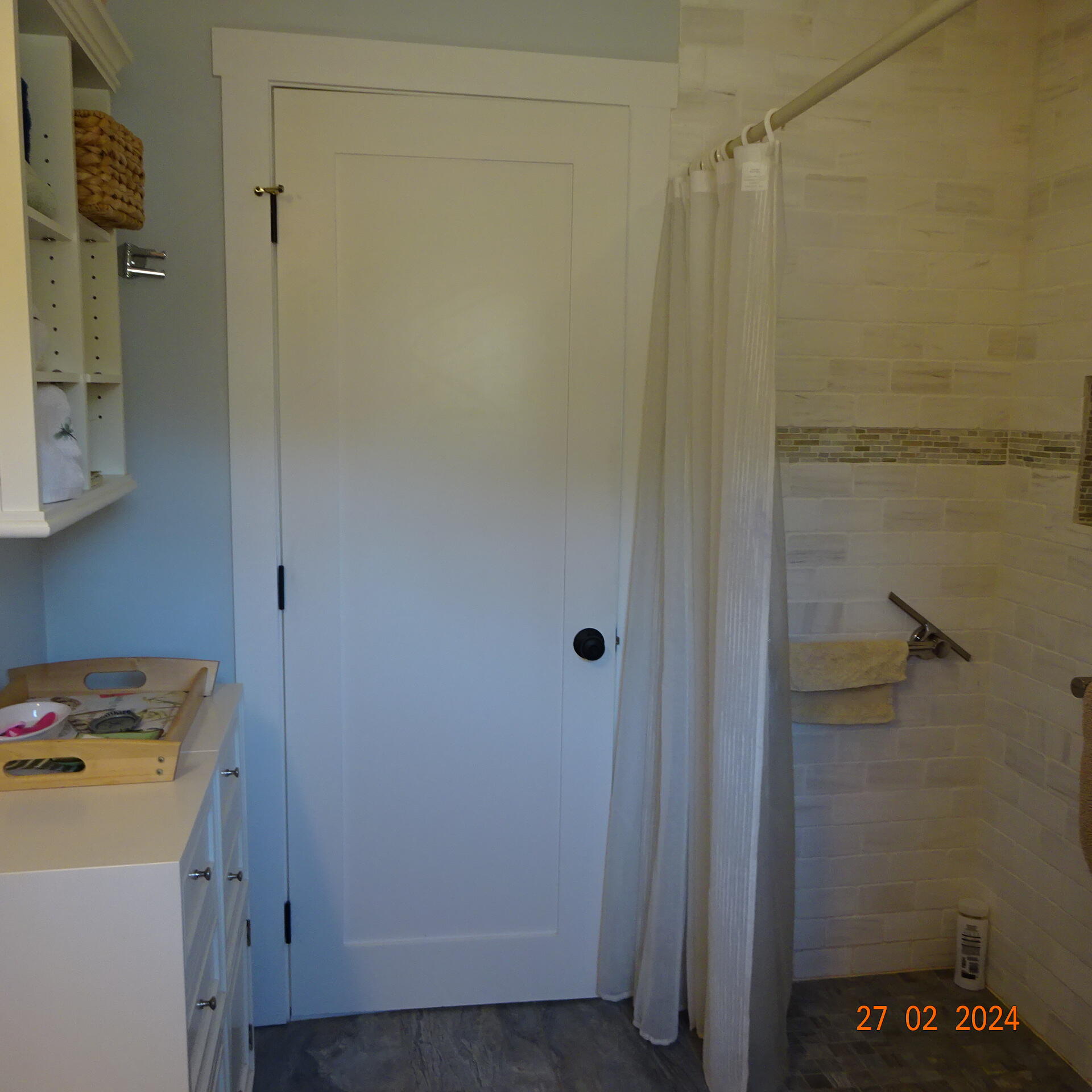 125 Cahoon Hollow Road Wellfleet, MA 02667 - Photo 28 of 62 a bathroom with a sink and a shower