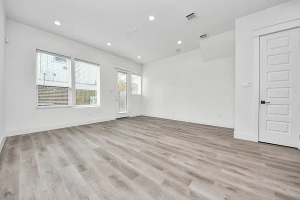 $2,350 | 5402 Margarita Street, Houston, TX 77020