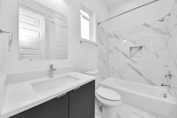 $2,390 | 5402 Margarita Street, Houston, TX 77020