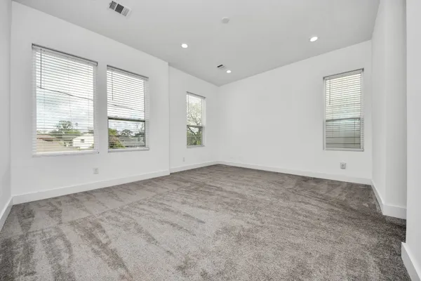 $2,390 | 5402 Margarita Street, Houston, TX 77020