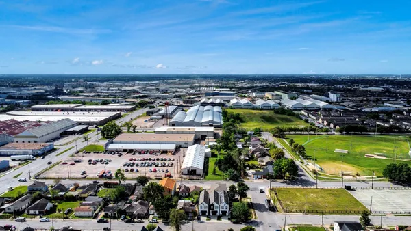 $2,390 | 5402 Margarita Street, Houston, TX 77020