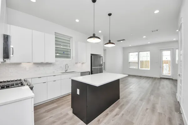 $2,350 | 5402 Margarita Street, Houston, TX 77020