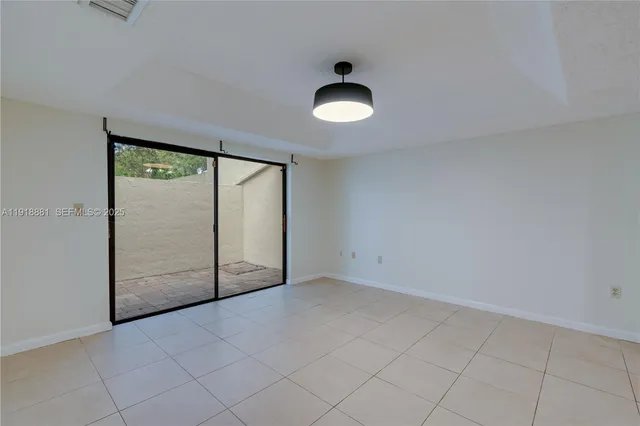 $3,250 | 7827 Southwest 106th Circle, Unit 7827, Miami, FL 33173