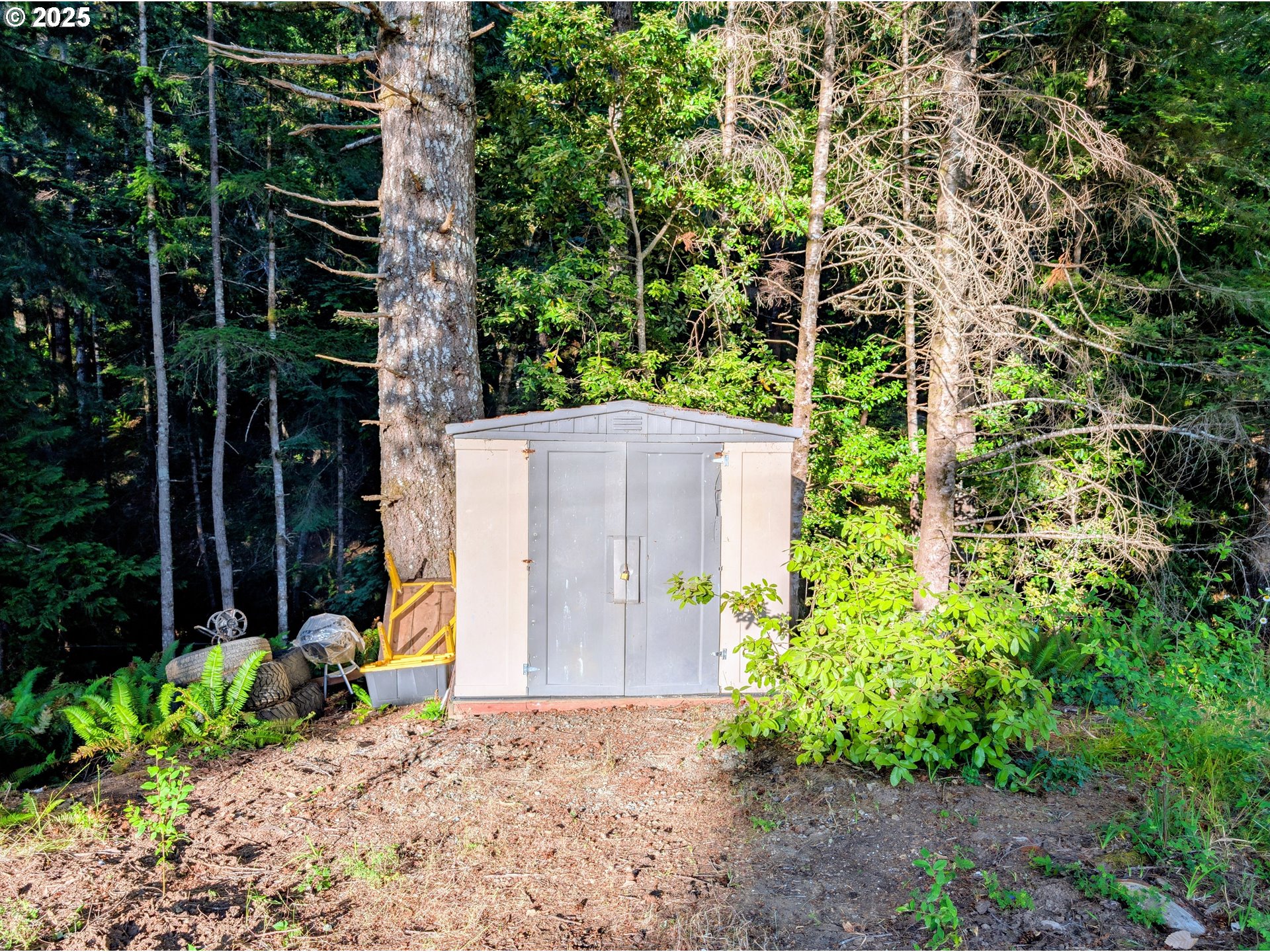 23506 Carpenterville Road Brookings, OR 97415 - Photo 39 of 47 Tool Shed