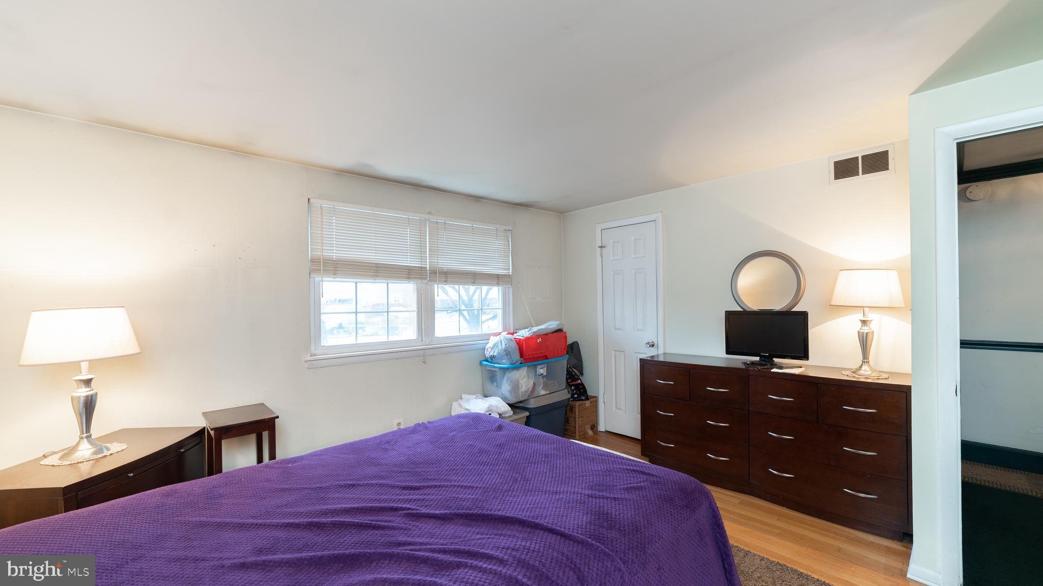 5654 Chelwynd Road Baltimore, MD 21227 - Photo 13 of 23