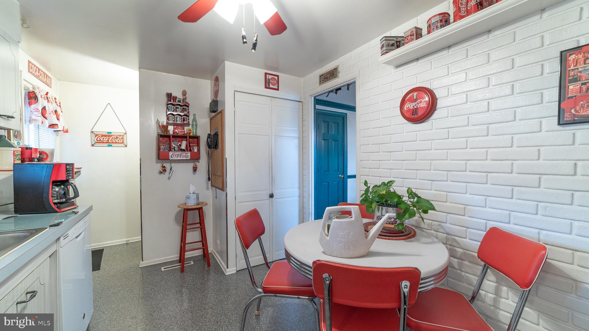 5654 Chelwynd Road Baltimore, MD 21227 - Photo 19 of 23