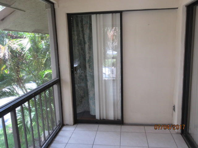 159 Northwest 70th Street, Unit 414 Boca Raton, FL 33487 - Photo 5 of 10 IMG_5863