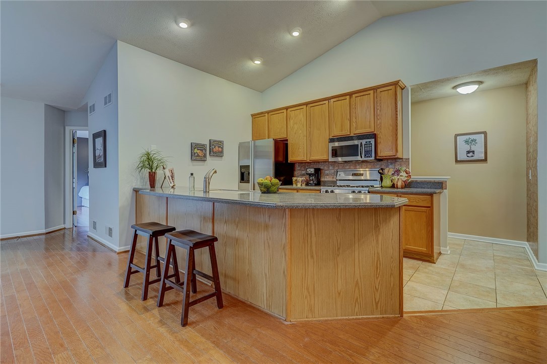 991 Cane Patch Webster, NY 14580 - Photo 6 of 46