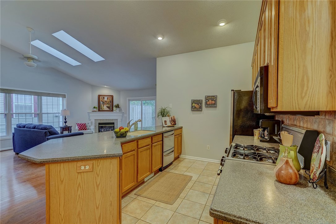 991 Cane Patch Webster, NY 14580 - Photo 9 of 46