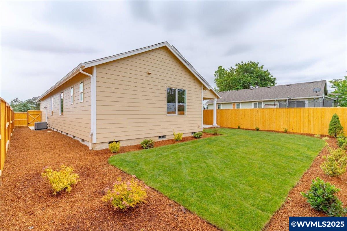 1291 Southwest 11th Avenue Dallas, OR 97338 - Photo 9 of 41