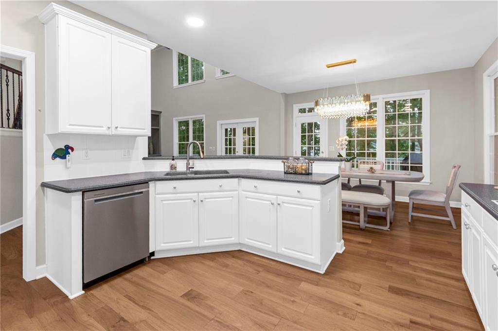 6455 Rutherford Place Suwanee, GA 30024 - Photo 15 of 65