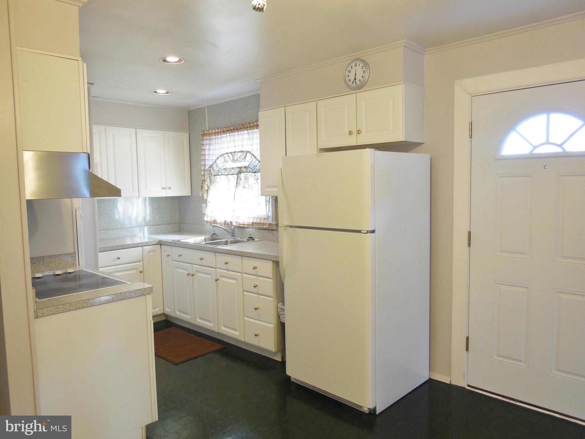 2209 Watervale Road Fallston, MD 21047 - Photo 3 of 30 Kitchen