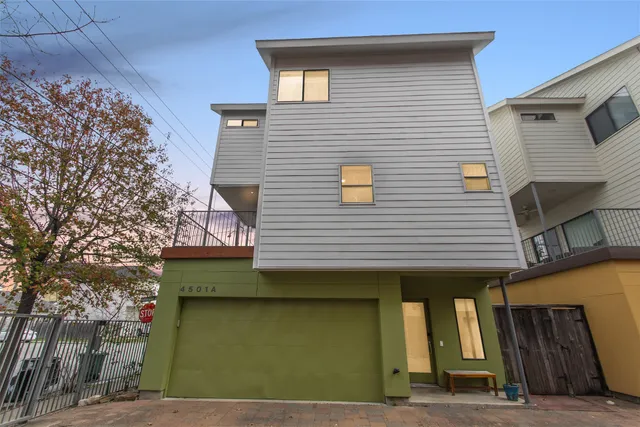 $2,700 | 4501 Eigel Street, Unit A, Houston, TX 77007