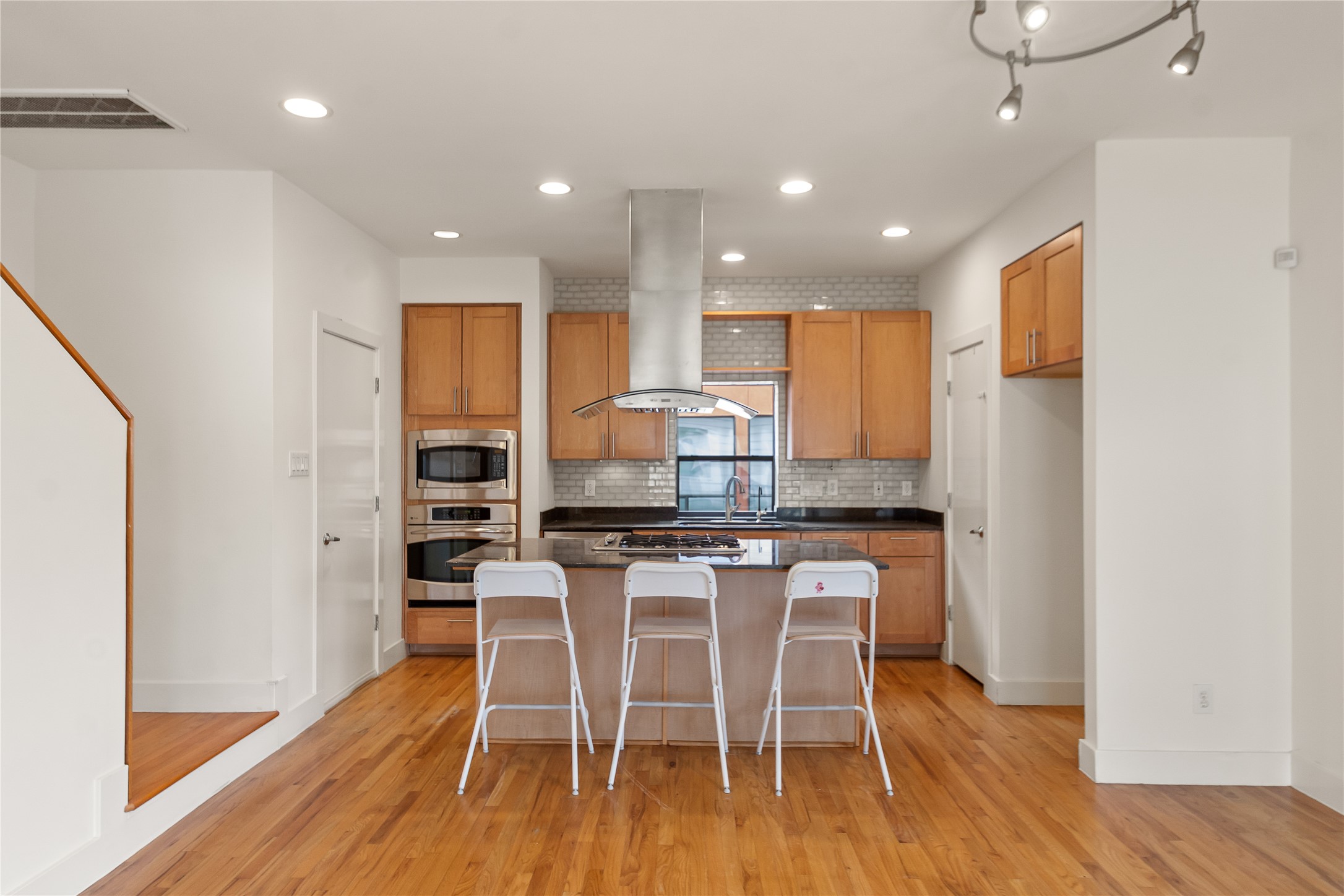 4501 Eigel Street, Unit A Houston, TX 77007 - Photo 11 of 38