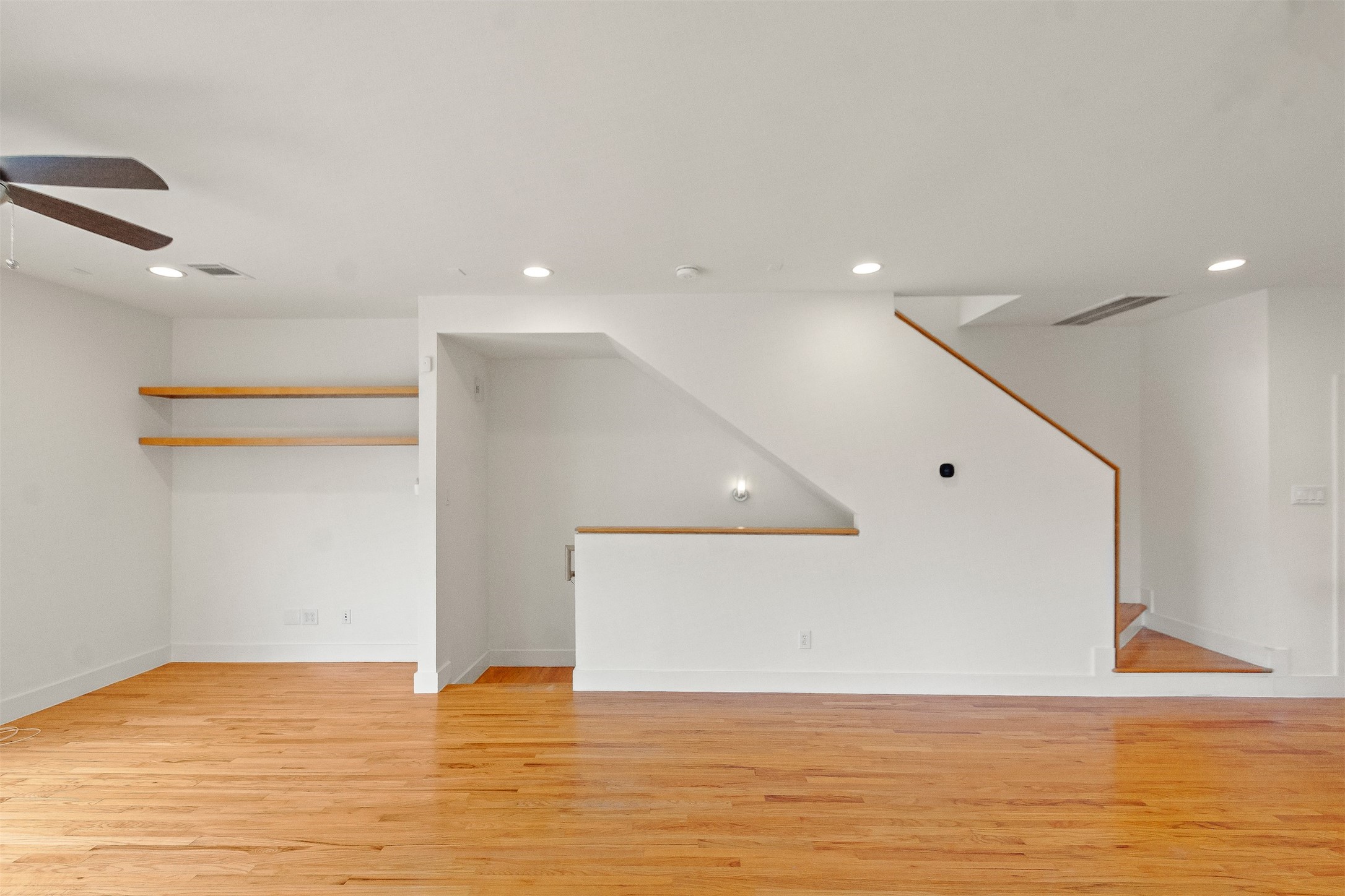 4501 Eigel Street, Unit A Houston, TX 77007 - Photo 14 of 38