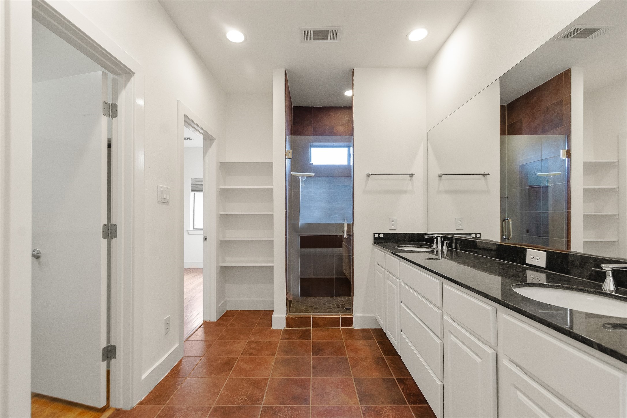 4501 Eigel Street, Unit A Houston, TX 77007 - Photo 21 of 38