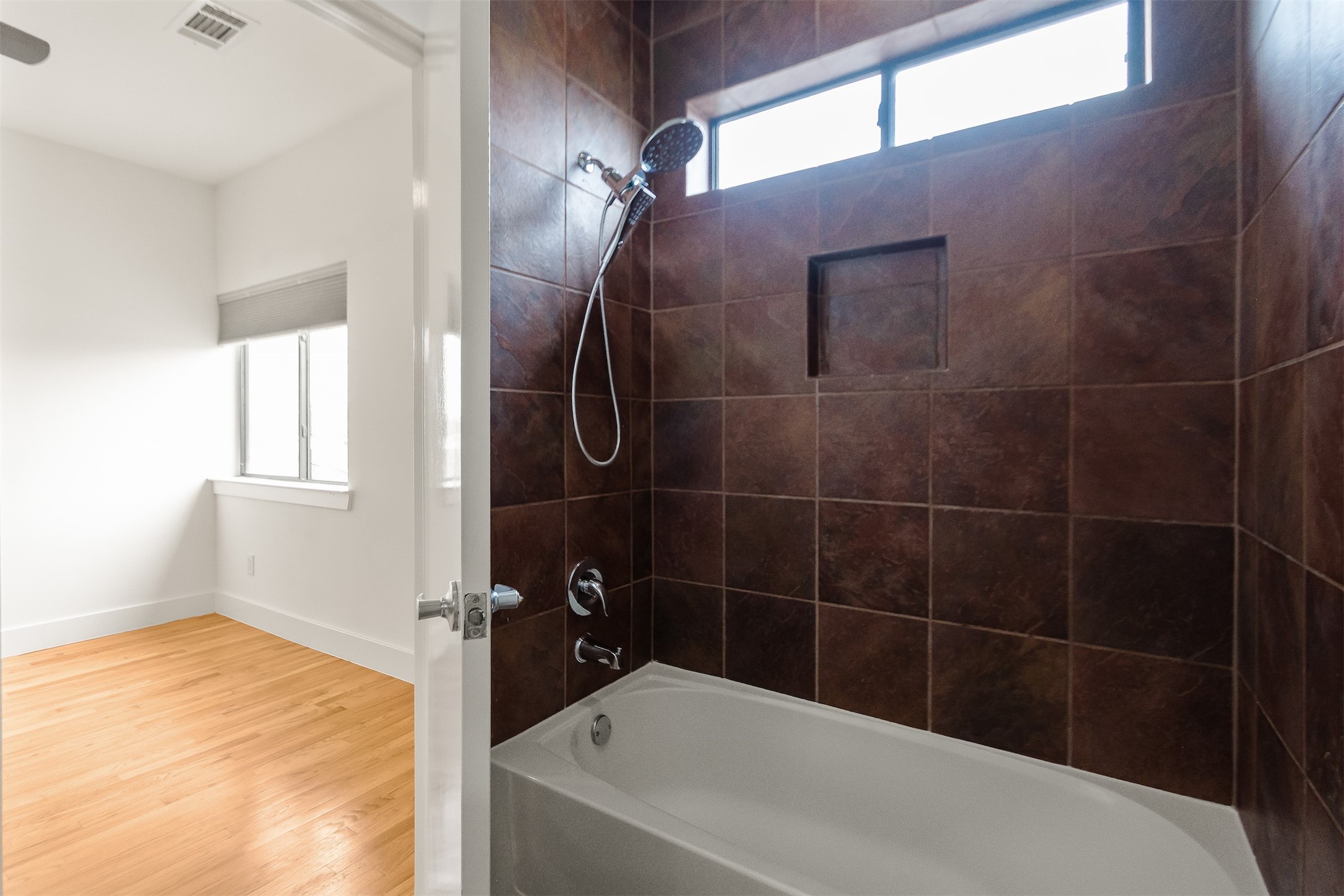 4501 Eigel Street, Unit A Houston, TX 77007 - Photo 29 of 38