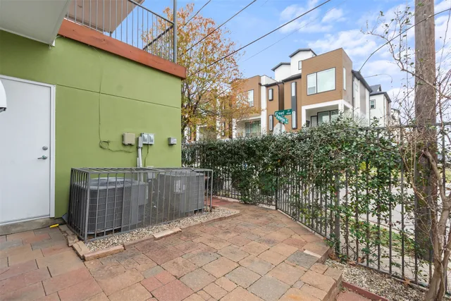 a view of a white house