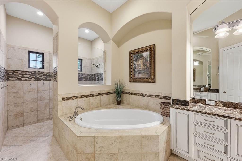 7408 Byrons Way Naples, FL 34113 - Photo 21 of 50