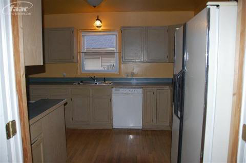 2844 Miller Road Flint, MI 48503 - Photo 5 of 9 20125407-4.JPG