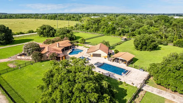 $2,299,000 | 1226 County Road 45, Angleton, TX 77515