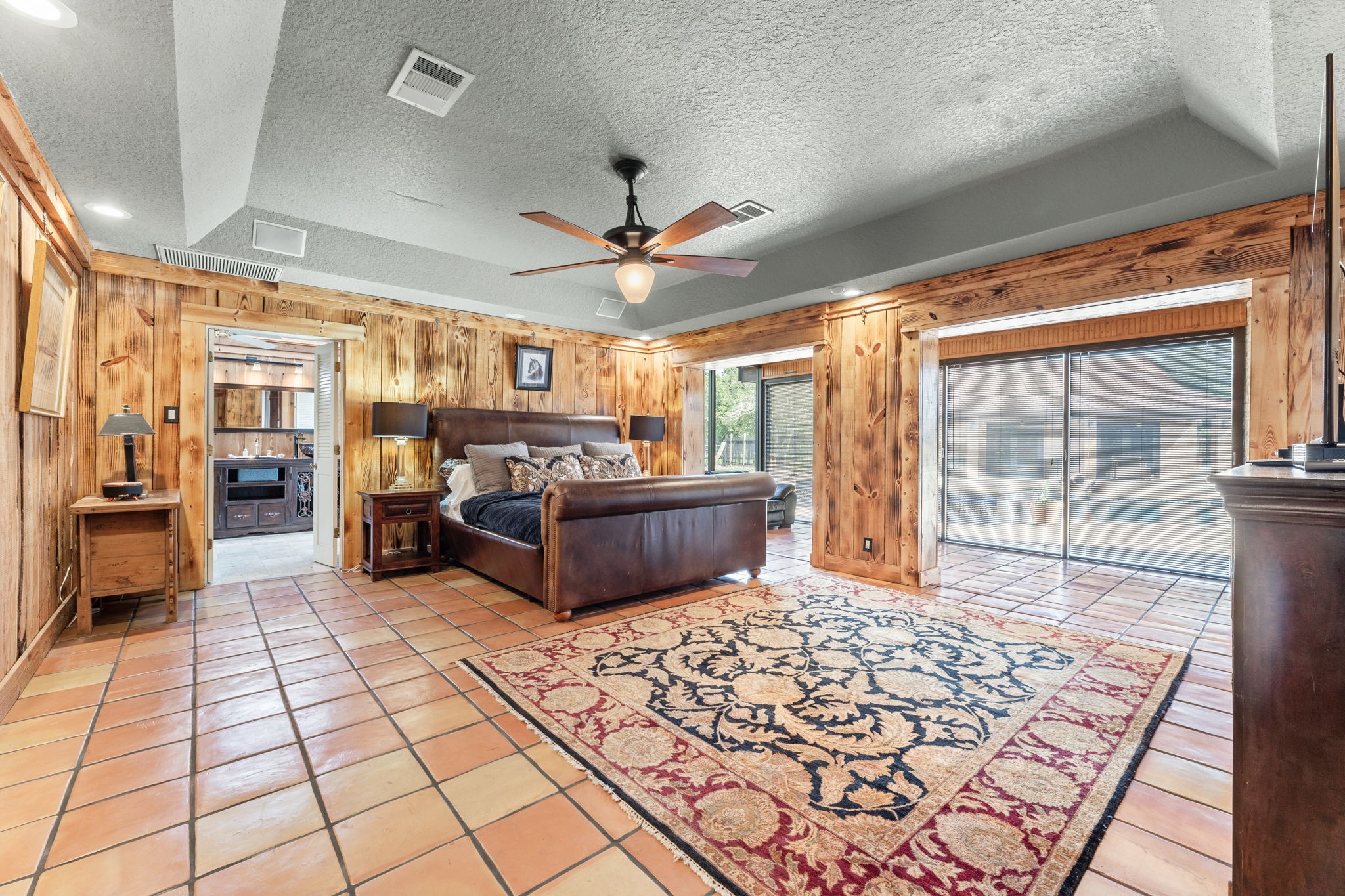 1226 County Road 45 Angleton, TX 77515 - Photo 15 of 44 a living room with furniture