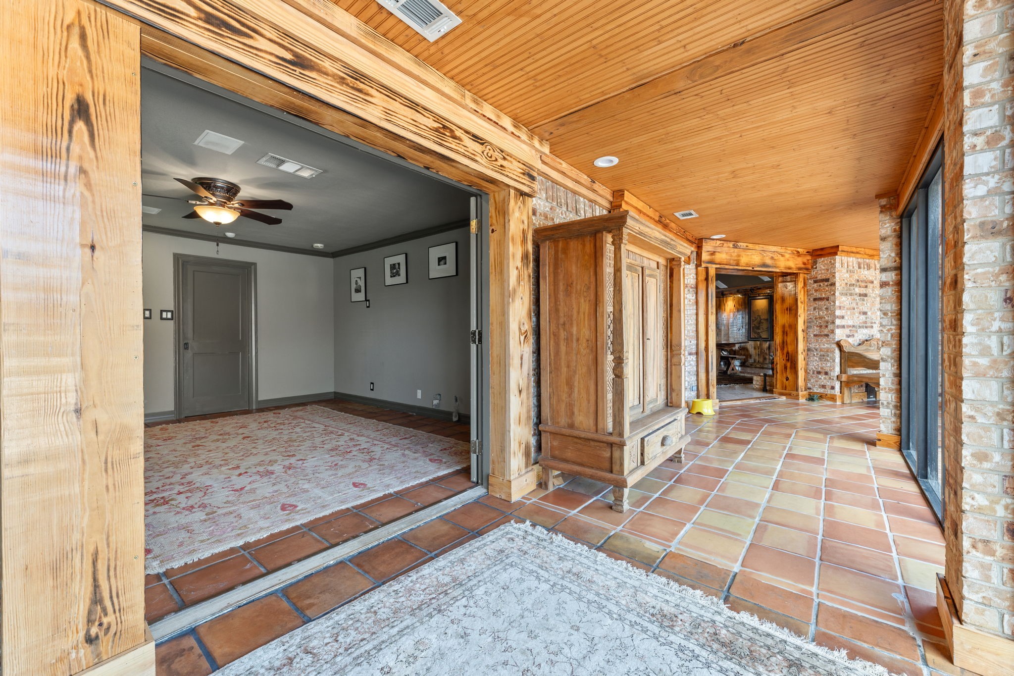 1226 County Road 45 Angleton, TX 77515 - Photo 37 of 44 a view of a porch