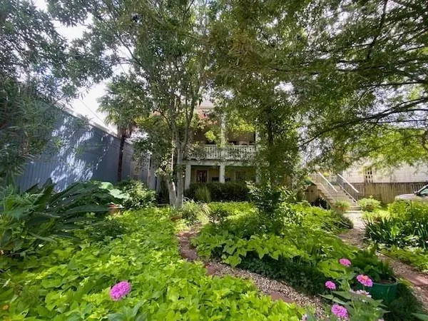 $1,200 | 7823 Zimpel Street, Unit D, New Orleans, LA 70118