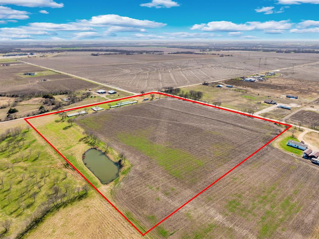 1920 Moseley Road Ennis, TX 75119 - Photo 3 of 19