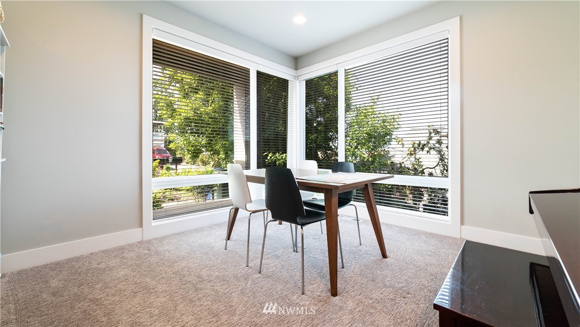 922 North 34th Street Renton, WA 98056 - Photo 23 of 24