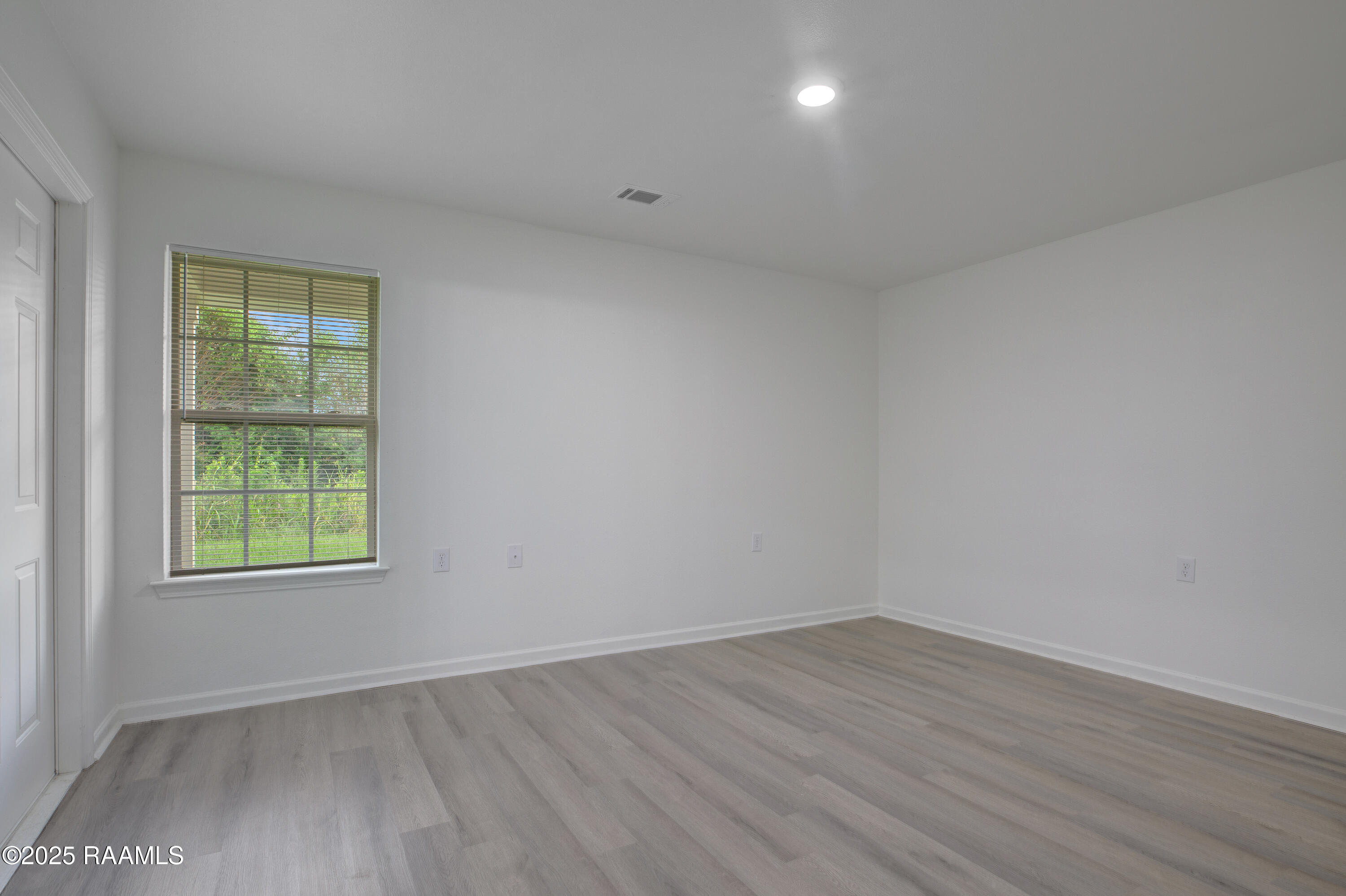 907 West End New Iberia, LA 70560 - Photo 11 of 12 907 West End