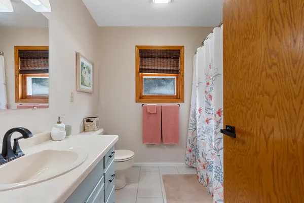 $399,900 | E1715 Lake Shore Drive, Iola, WI 54945