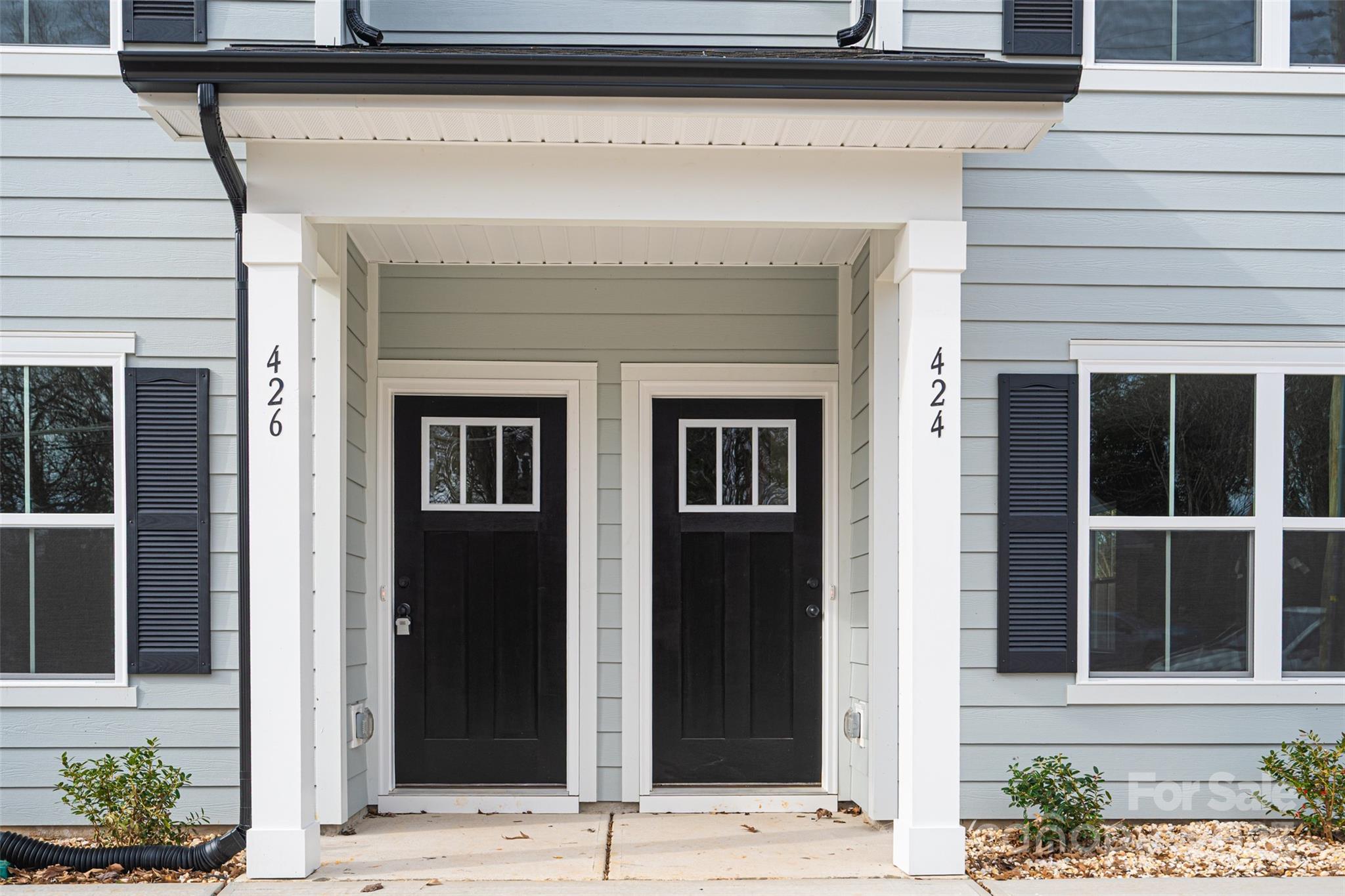 424 2nd Street Southwest Hickory, NC 28602 - Photo 4 of 16