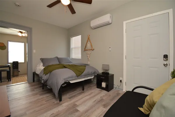 $1,550 | 7124 Avenue F, Unit 9, Houston, TX 77011