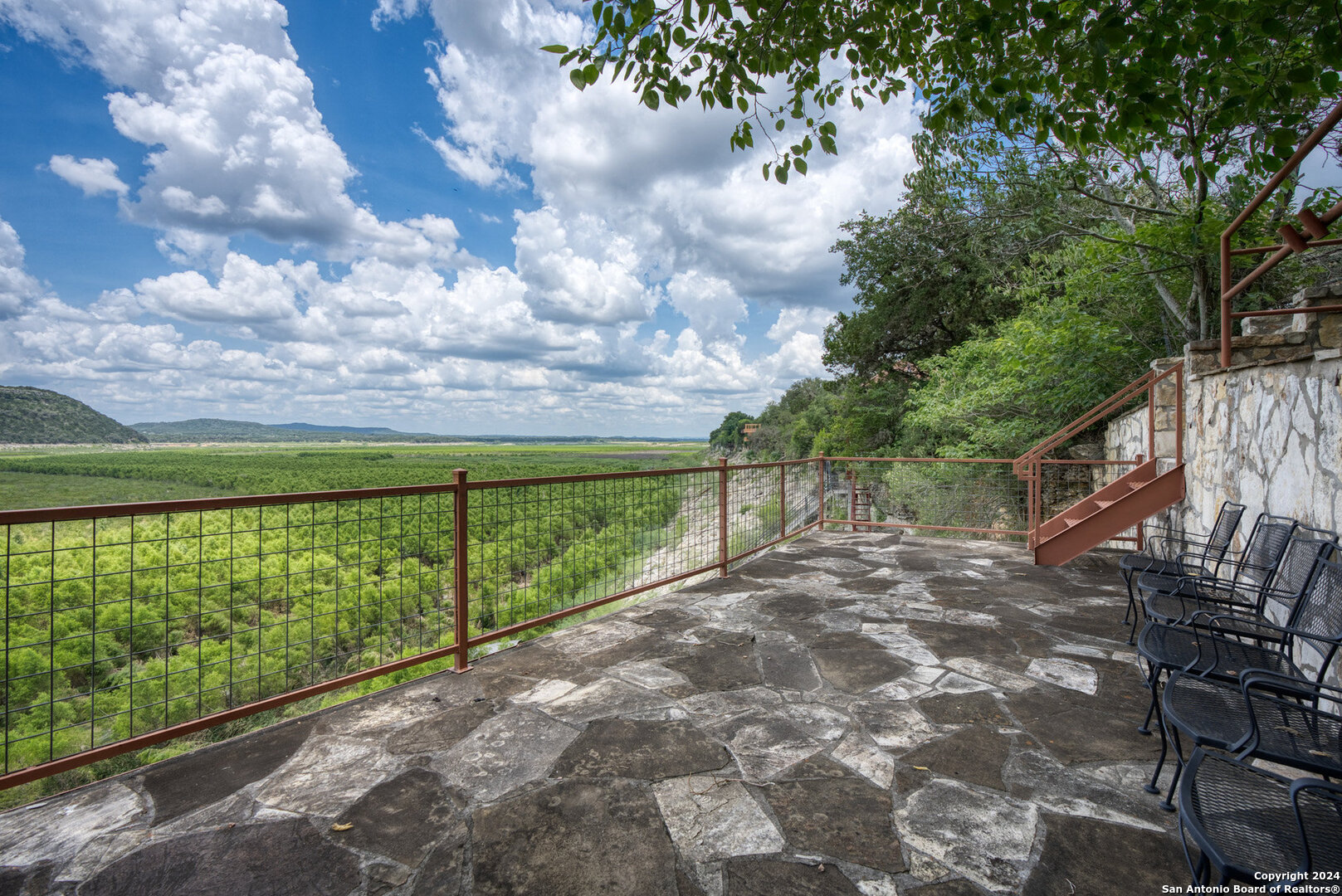 696 Faurie Road Lakehills, TX 78063 - Photo 34 of 37