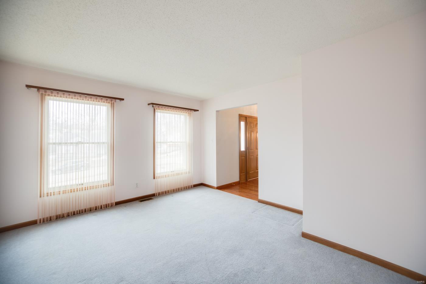 3951 Butler Hill Road St. Louis, MO 63129 - Photo 5 of 29 Gallery Image 5
