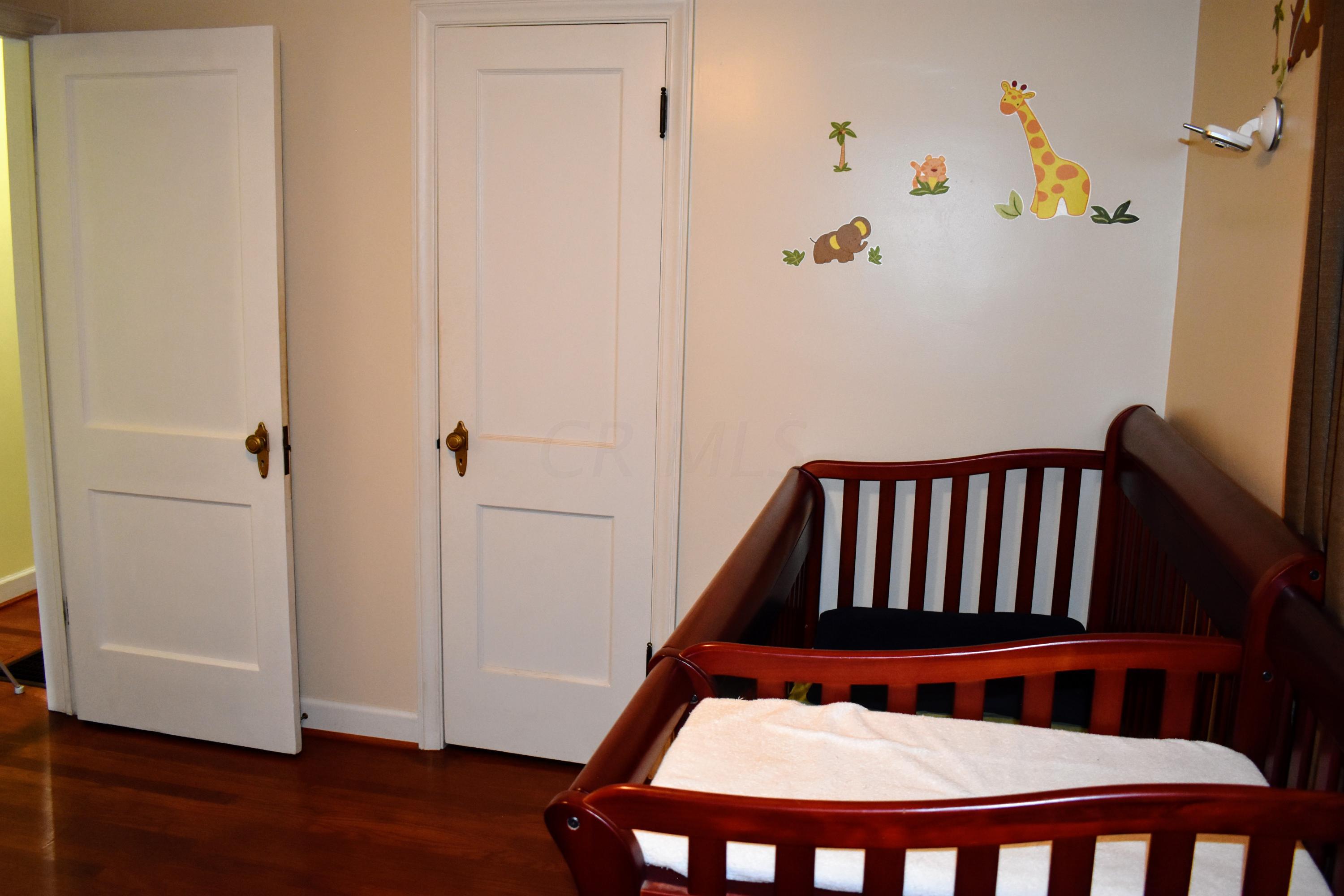 198 Lowell Road Columbus, OH 43209 - Photo 13 of 24 Gallery Image 13
