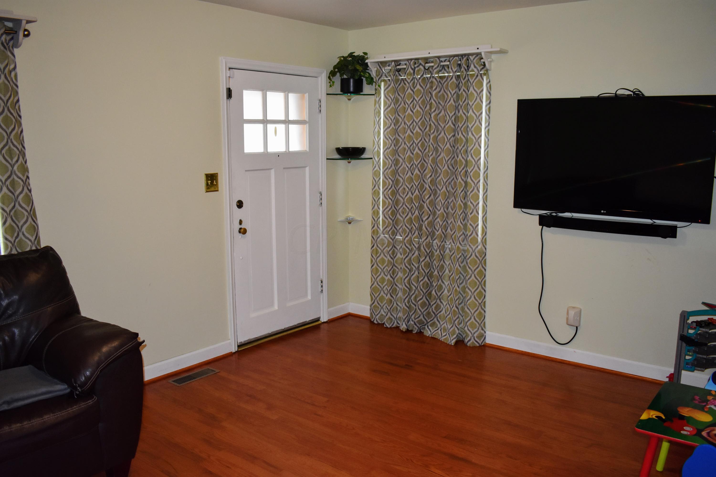 198 Lowell Road Columbus, OH 43209 - Photo 16 of 24 Gallery Image 16