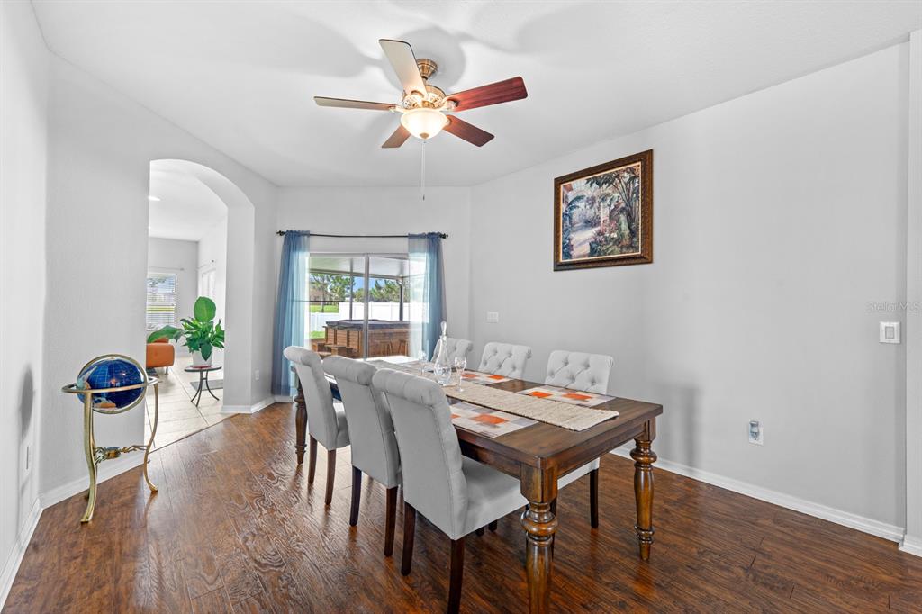 6751 Boulder Run Loop Wesley Chapel, FL 33545 - Photo 7 of 37