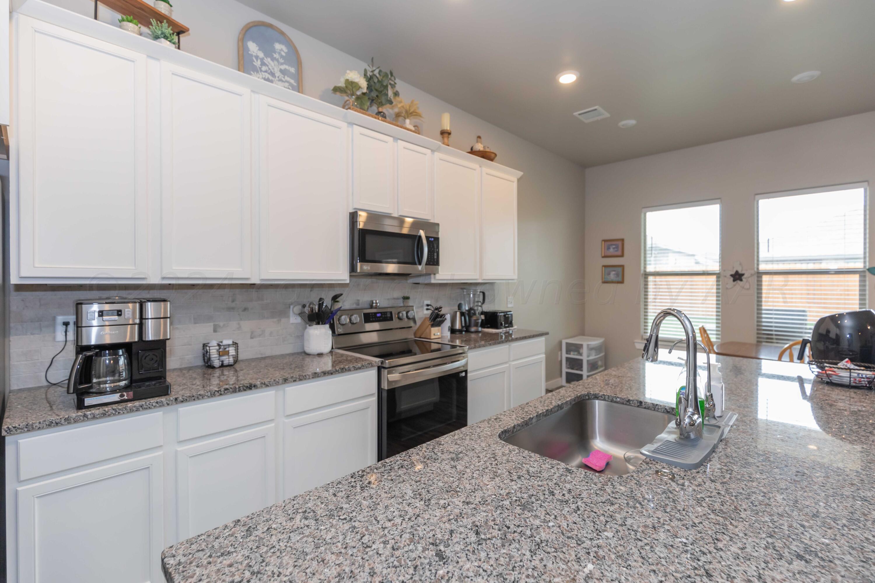 1839 Montaluse Road Amarillo, TX 79118 - Photo 11 of 35 KITCHEN VIEW 3