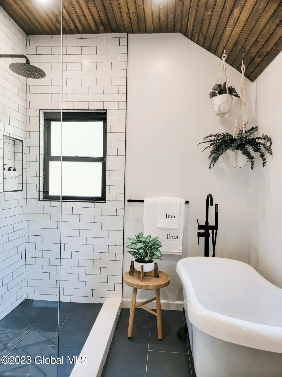 724 Green Lake Road Catskill, NY 12414 - Photo 13 of 34 4f37e4e8-008b-45c2-ac02-c492b5377e0f.jpe