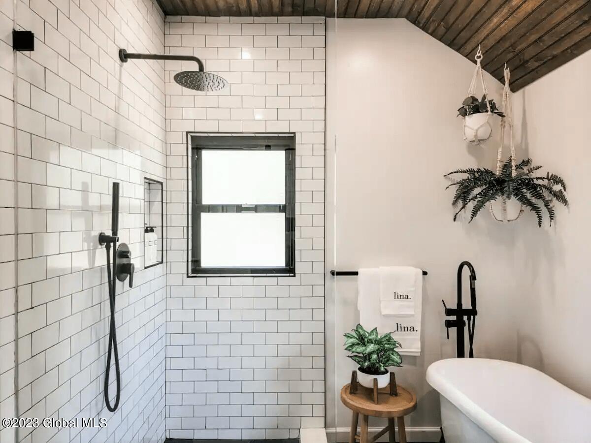 724 Green Lake Road Catskill, NY 12414 - Photo 19 of 34 37b0d485-2238-4d6e-99c8-360fddea835d.jpe