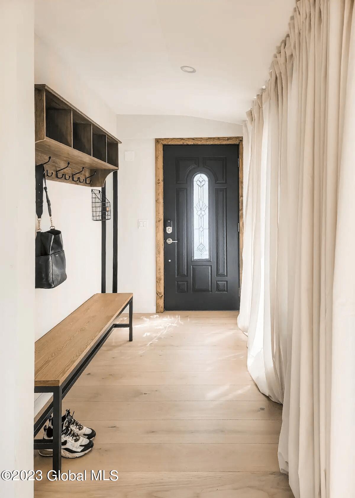 724 Green Lake Road Catskill, NY 12414 - Photo 4 of 34 5aec0e09-dc33-4773-97f9-ea52ecc5d236.jpe