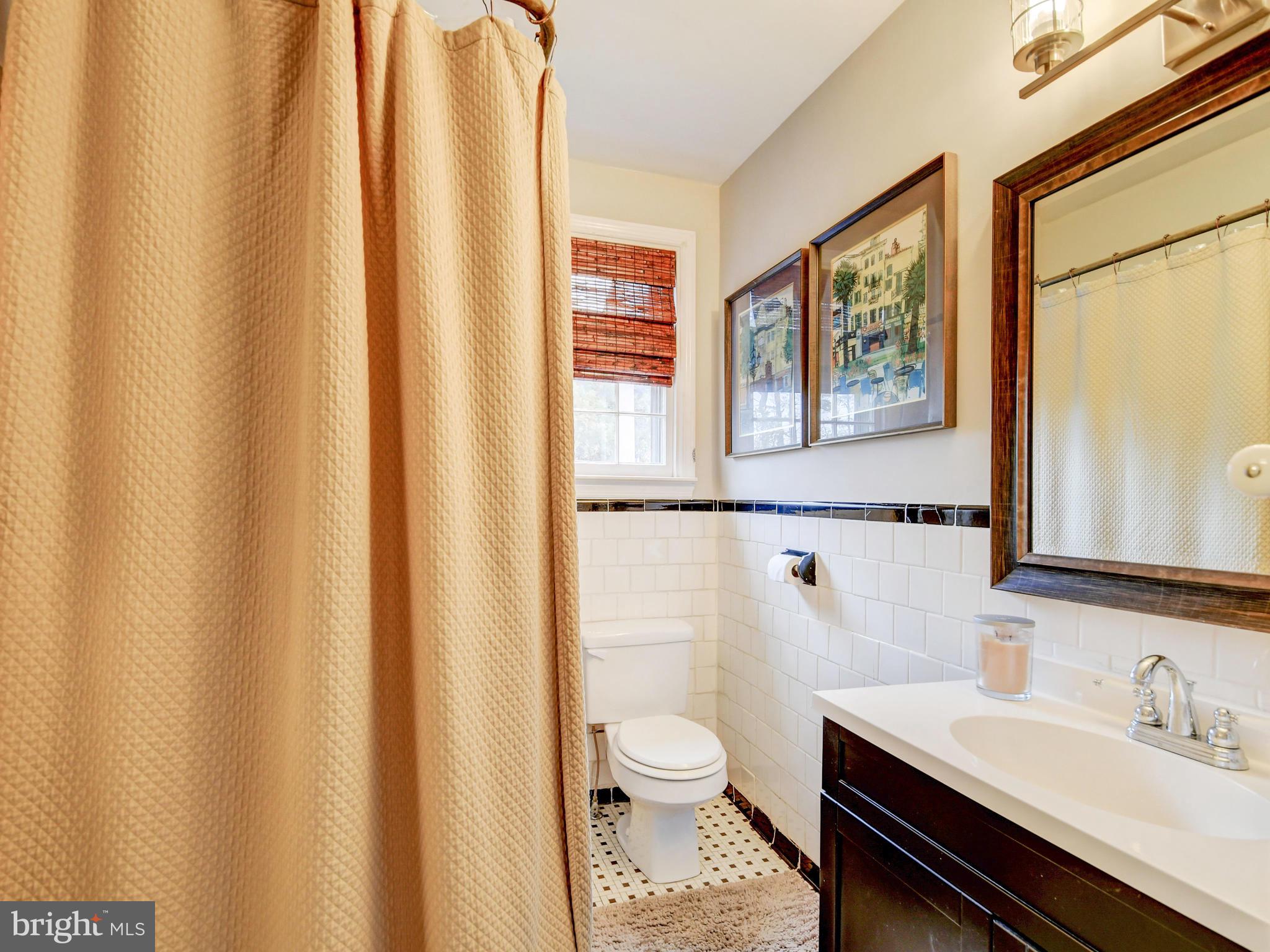 207 Aigburth Road Towson, MD 21286 - Photo 22 of 36