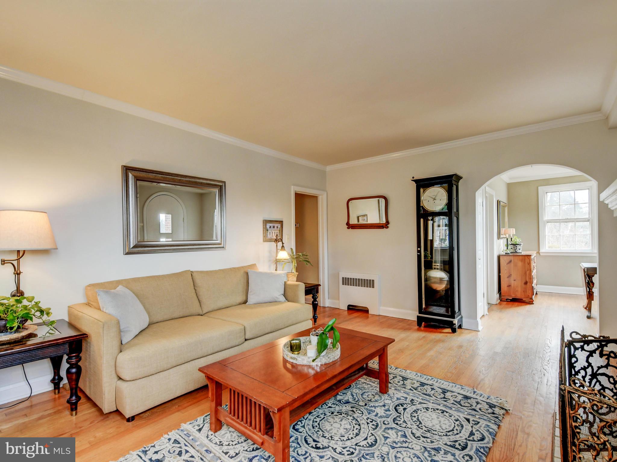 207 Aigburth Road Towson, MD 21286 - Photo 8 of 36