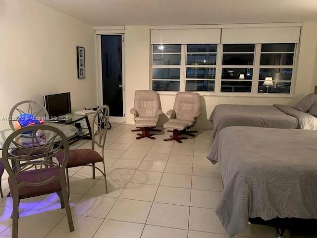 $2,400 | 100 Lincoln Road, Unit 609, Miami Beach, FL 33139
